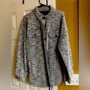 Houndstooth blouse size large